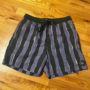 QUICKSILVER - Mens Boardshorts- Medium
